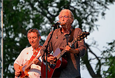 Terry Buffalo Ware and Joel Rafael WoodyFest2014 photo by Gerald L. Whitworth